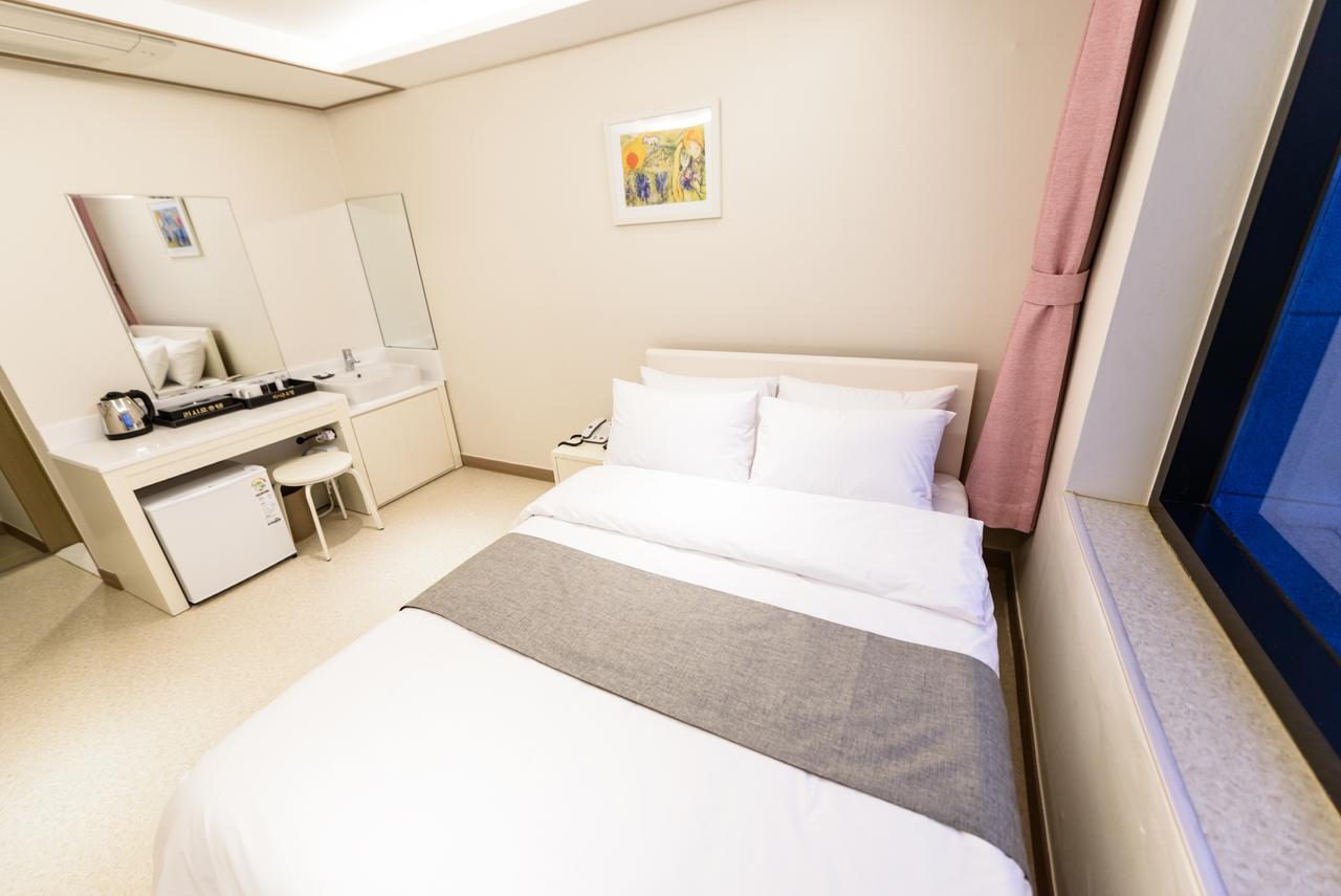 Rezion Hotel Seogwipo Luaran gambar